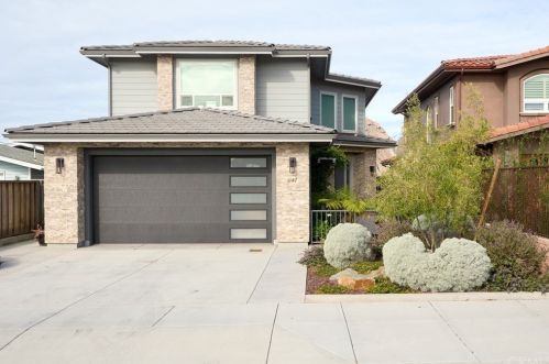 1147 West St, Morro Bay, CA 93442-2035
