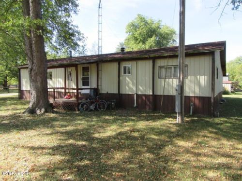 213 Jefferson St, Keenes, IL 62851