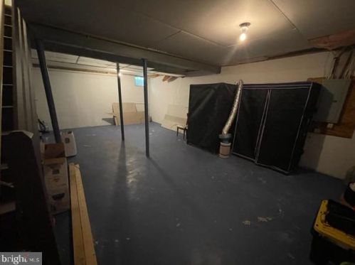 38 Deep Hollow Ln, Lancaster PA  17603-7420 exterior