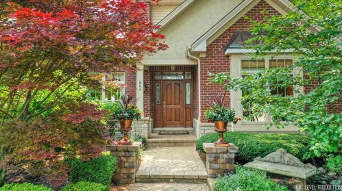 864 Okolona Ct, Naperville, IL 60540-6405