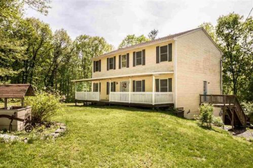 37 Bush Hill Rd, Pelham, NH 03076-3004