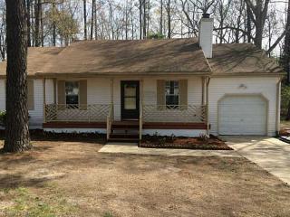 301 Carawan Ln, Chesapeake, VA 23322-4178