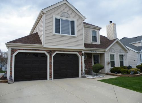 26 Fillmore Ln, Streamwood, IL 60107-1380