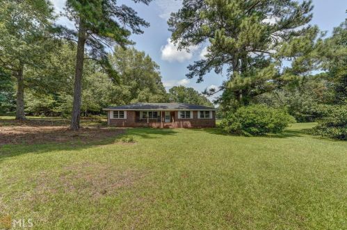 211 Giles Ferry Rd, Flovilla, GA 30216-2543