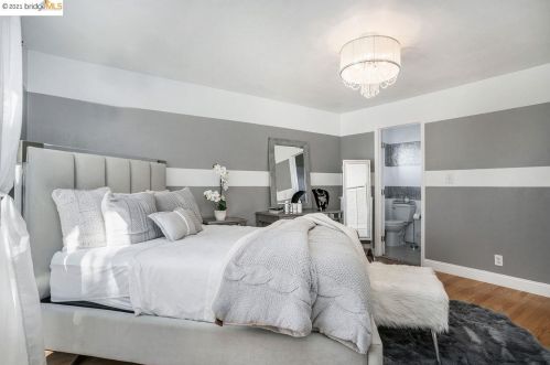 735 San Simeon Ct, Concord CA  94518-2316 exterior