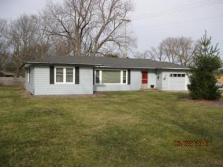 2402 Terrace Ln, Charleston, IL 61920-3849