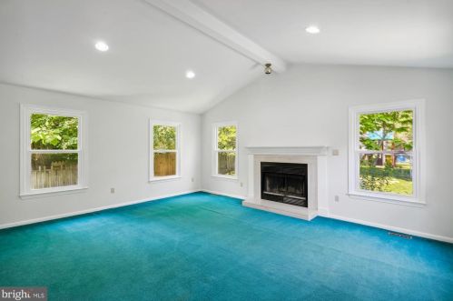 103 Claybrook Dr, Silver Spring MD 20902-3114 exterior