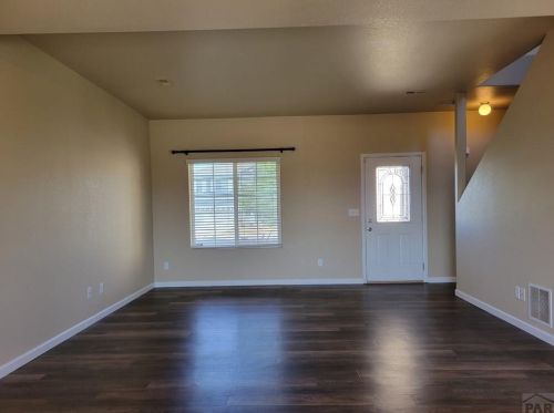 5092 Goldking Rd, Pueblo, CO 81008-1917