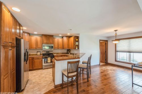 2558 Walker Dr, Valpo, IN 46385-7034