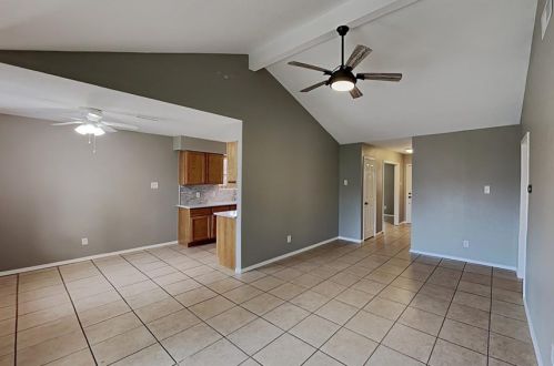 1712 Capri Ln, Taylor Lake Village, TX 77586-2926
