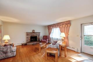 31 Leonardo Rd, Parsippany, NJ 07054-3039