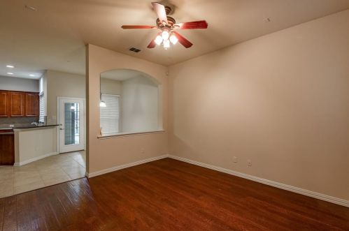 1935 Loma Linda Dr, Irving TX  75063-3924 exterior