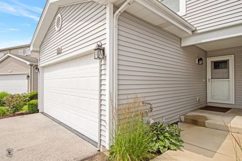 25932 Derby Dr, Monee, IL 60449-8086