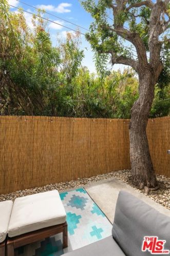 1341 Centinela Ave, Santa Monica CA  90404-2612 exterior