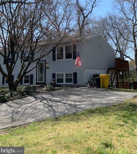 216 Newport Dr, Severna Park, MD 21146-1326
