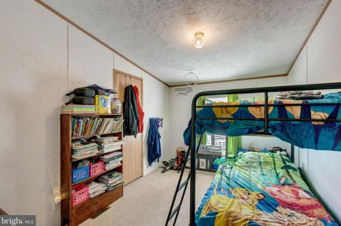 24 Raptor Dr, Hanover PA 17331-8159 exterior