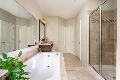 1301 Lullwater Park Cir, Atlanta GA  30306-4641 exterior