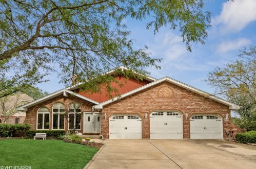 18649 Swan Dr, Mokena, IL 60448-9250
