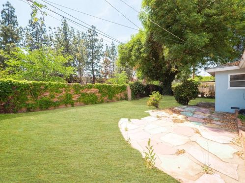 3672 Artesian St, Riverside CA  92503-4125 exterior