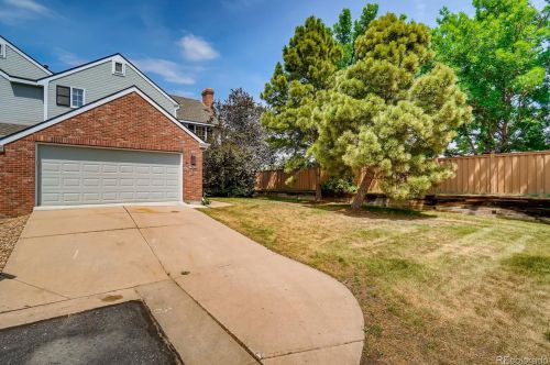 7501 Ivanhoe Cir, Englewood, CO 80112-6528