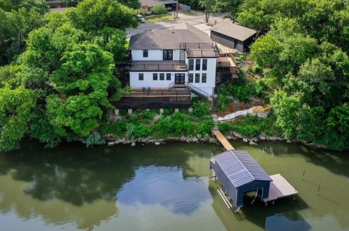 4401 Clarke Dr, Fort Worth TX  76135-2104 exterior