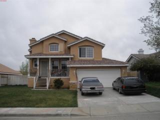 1825 Shamrock Ave, Palmdale, CA 93550-7382