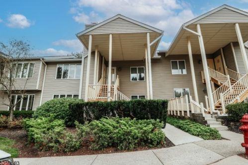 68 Westchester Ter, Annandale, NJ 08801-1634