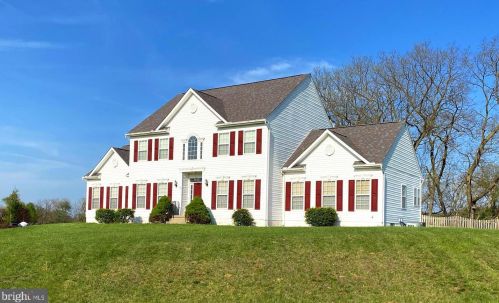 24 General Barksdale Ct, Harpers Ferry, WV 25425-3604