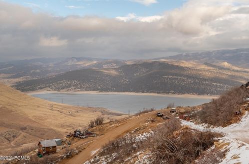 182 Valley View Ave, Hoytsville UT 84017-5533 exterior