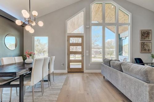 6819 Arroyo Seco, Austin TX  78757-2505 exterior
