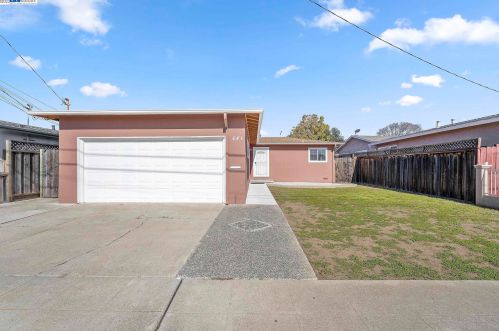 641 Minerva St, Hayward, CA 94544-5842