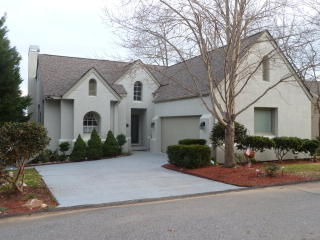114 Village Rd, Greenwood, SC 29649-7914