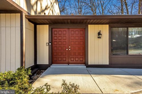 5467 Wingborne Ct, Columbia, MD 21045-2451