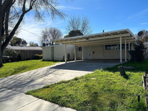 1712 Ravenwood Dr, Concord, CA 94520-2907
