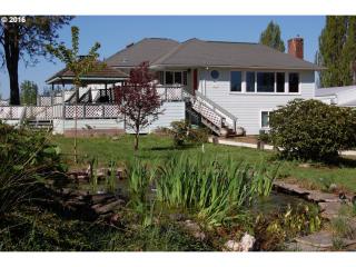 5773 Schneider Rd, Woodburn OR  97071-8794 exterior