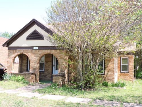 400 Park St, Seminole, OK 74868-3332