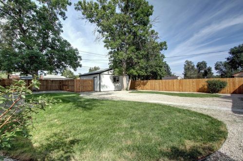 2665 Olive St, Denver CO  80207-2916 exterior