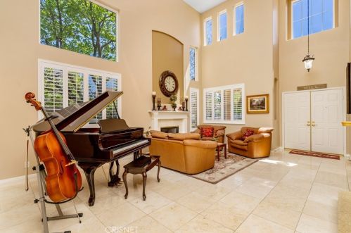 501 Green Mountain St, Simi Valley, CA 93065-0610