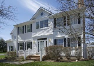 6 Hunt Ln, Gladstone, NJ 07934-2069
