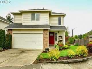 1421 Binford Lake Pkwy, Damascus, OR 97080
