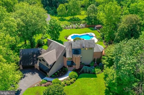 5213 Kalmia Dr, Dayton, MD 21036-1233
