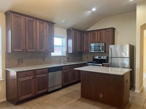6320 Spring Ranch Dr, Fort Worth, TX 76179-7730