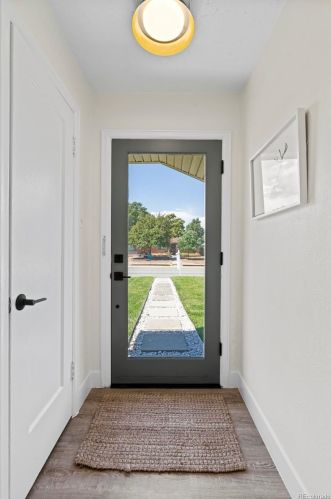 2918 Newport St, Denver CO  80207-2909 exterior