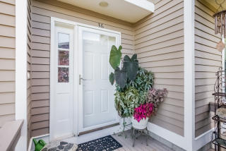 80 Seaview Ter, Guilford CT  06437-3474 exterior