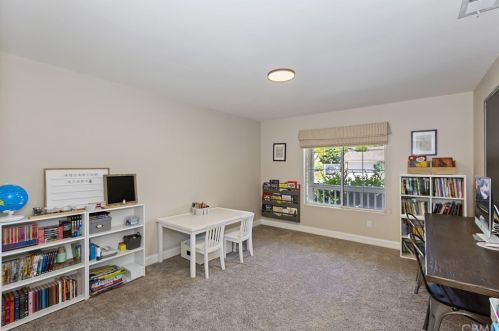7539 Whitegate Ave, Riverside CA  92506-5455 exterior