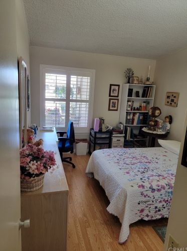 13790 Saint Andrews Dr, Seal Beach CA  90740-5480 exterior