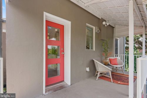 8409 Grove St, Silver Spring MD 20910-4761 exterior