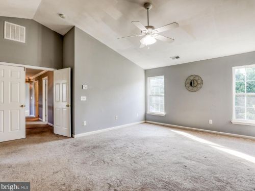 49 Pebble Beach Cir, Charles Town WV  25414-4061 exterior