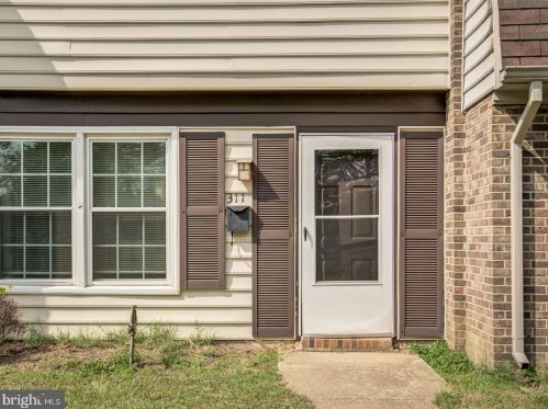 311 Ellery Ct, Fredericksburg, VA 22408-2542