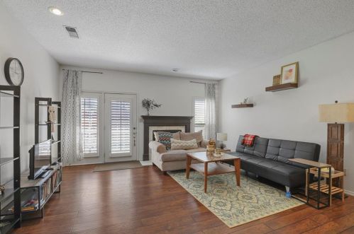 2312 Kenley St, Fort Worth TX  76107-4938 exterior